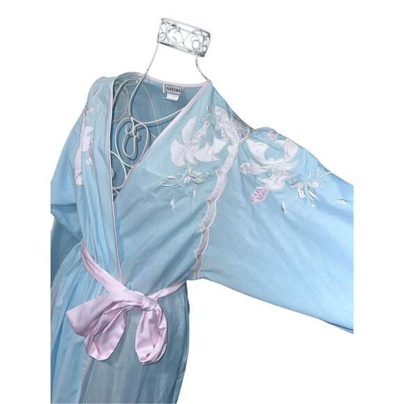 RARE Vintage Natori Neiman Marcus Blue/pink Floral EMBROIDERED Robe. Long sleeve - Picture 14 of 16